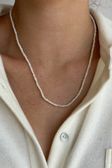 The Small Pearl Necklace